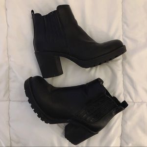 Cathy Jean Black Booties